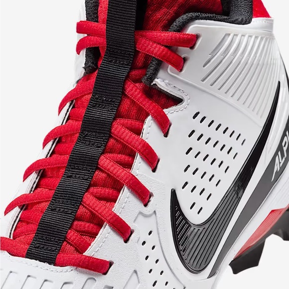 Athletic_Shoes